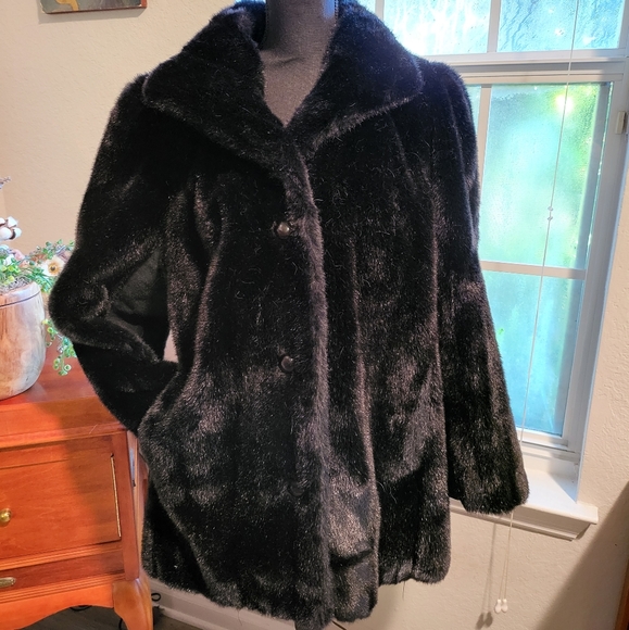 VINTAGE ADOLPH VINTAGE ADOLPH SCHUMAN FOR LILLI ANN FAUX FUR/SUEDE COAT BLACK - Picture 2 of 9